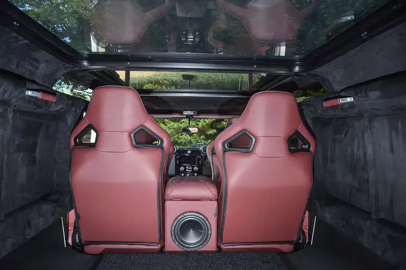 2015 Land Rover Defender 110 Utility 2.2-litre #001 GYRO Edi-Sold