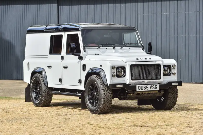 2015 Land Rover Defender 110 Utility 2.2-litre #001 GYRO Edi-Sold