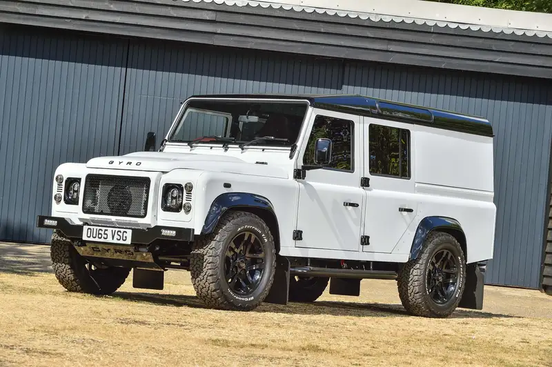 2015 Land Rover Defender 110 Utility 2.2-litre #001 GYRO Edi-Sold