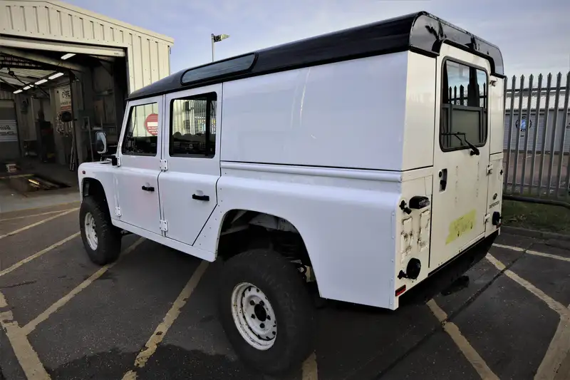 2015 Land Rover Defender 110 Utility 2.2-litre #001 GYRO Edi-Sold