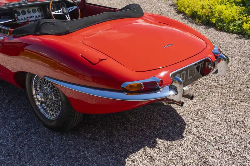 1962 Jaguar E-Type Series I 3.8-Litre Roadster-Sold