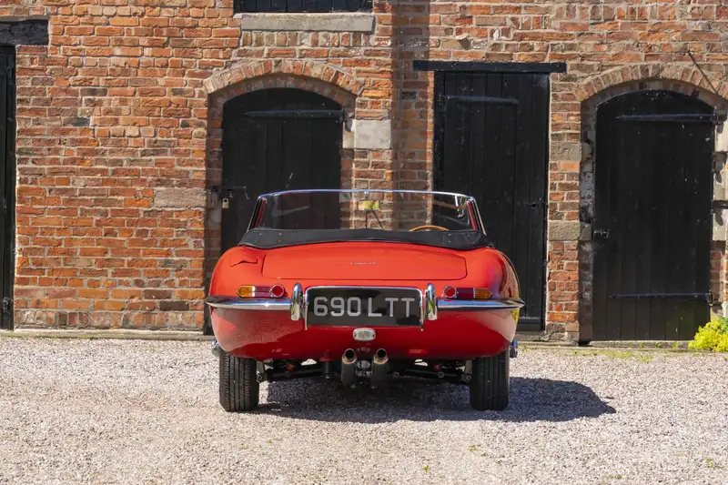 1962 Jaguar E-Type Series I 3.8-Litre Roadster-Sold