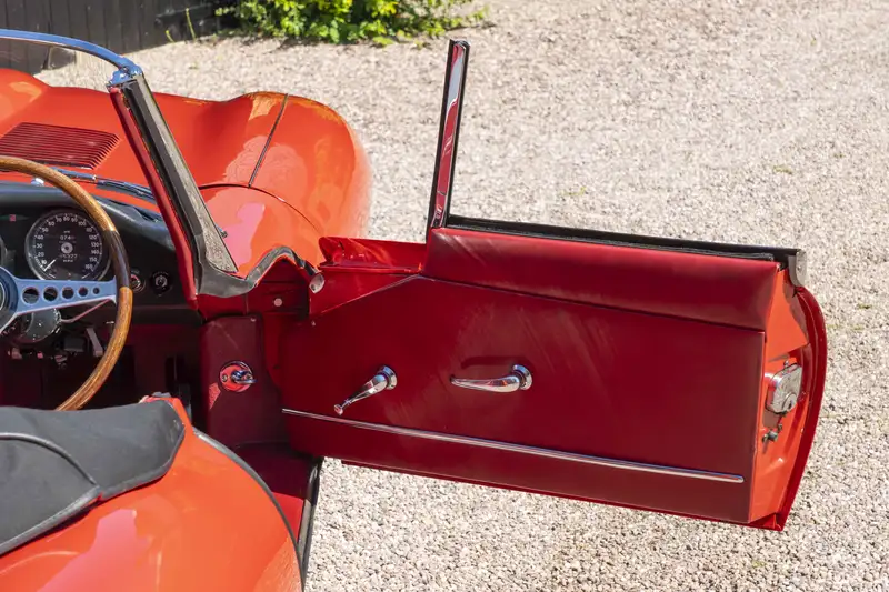 1962 Jaguar E-Type Series I 3.8-Litre Roadster-Sold