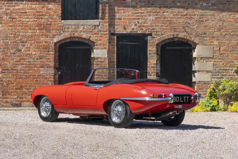 1962 Jaguar E-Type Series I 3.8-Litre Roadster-Sold