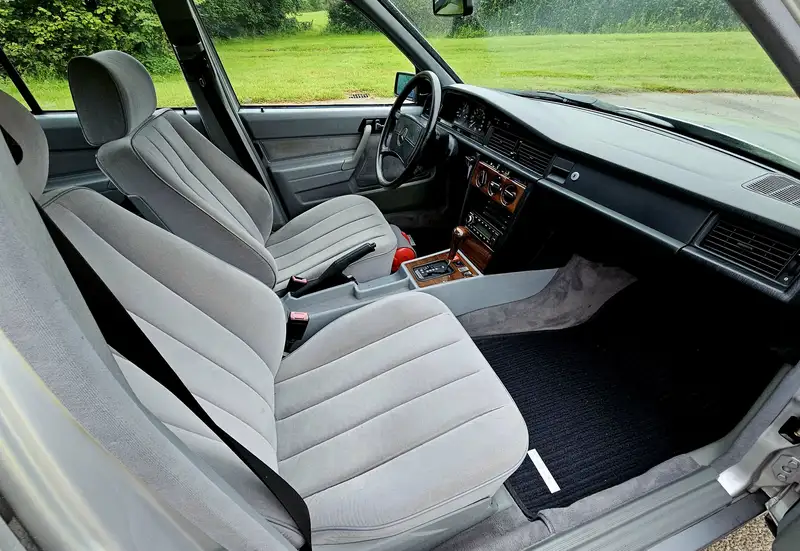 1990 Mercedes-Benz 190E 2.6-For Sale