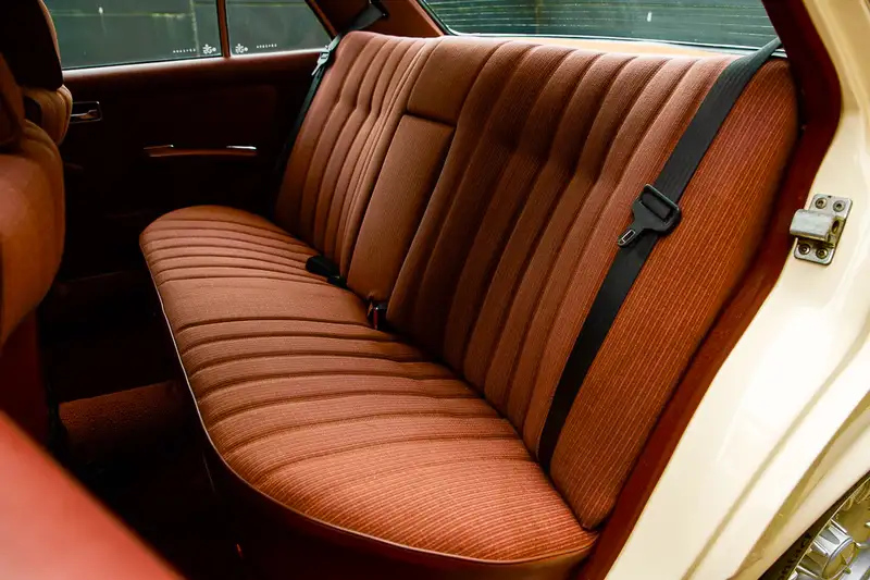 1985 Mercedes-Benz 230E (W123) Saloon-Sold