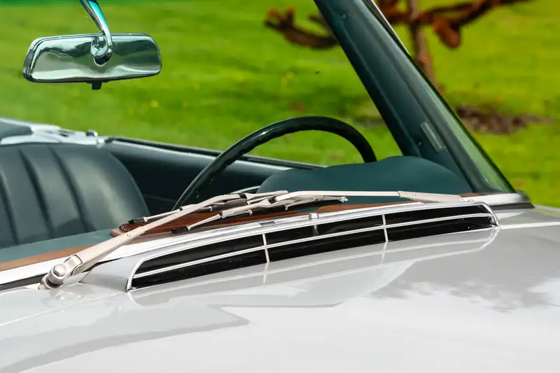 1969 Mercedes-Benz 280SL Pagoda (W113)-Sold