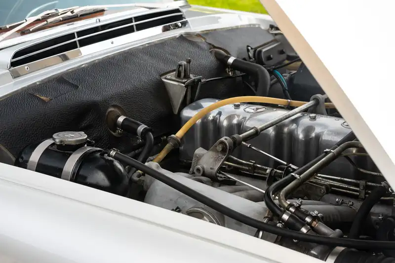 1969 Mercedes-Benz 280SL Pagoda (W113)-Sold