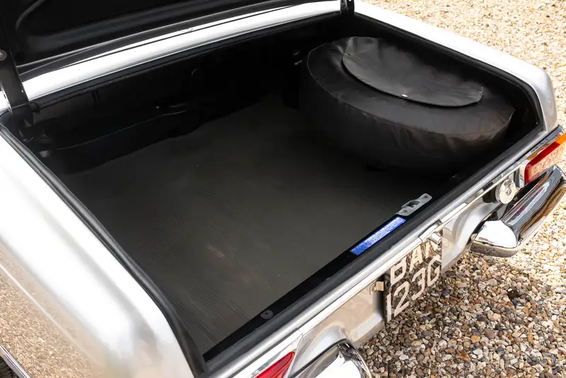 1969 Mercedes-Benz 280SL Pagoda (W113)-Sold