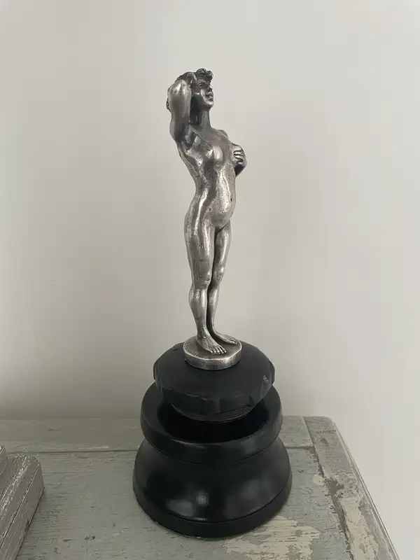 A Rare 'Erotique' Mascot by E.Soukanech, France Circa 1920s-For Sale