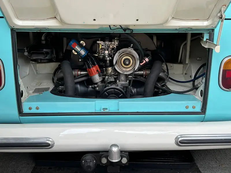 1964 Volkswagen 21 Window Deluxe Samba Microbus with 1970 Yv-Sold
