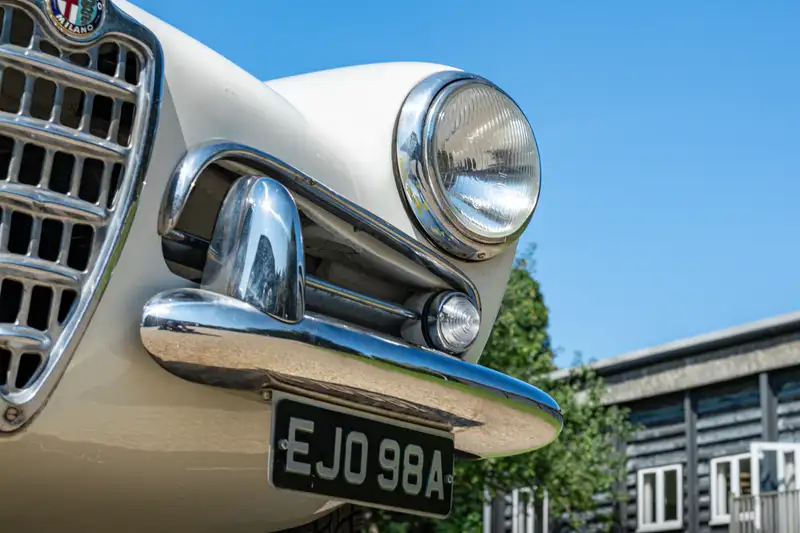 1963 Alfa Romeo Giulia Spider 1600-Sold