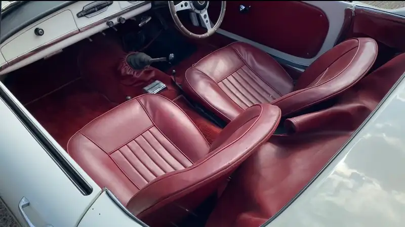 1963 Alfa Romeo Giulia Spider 1600-Sold
