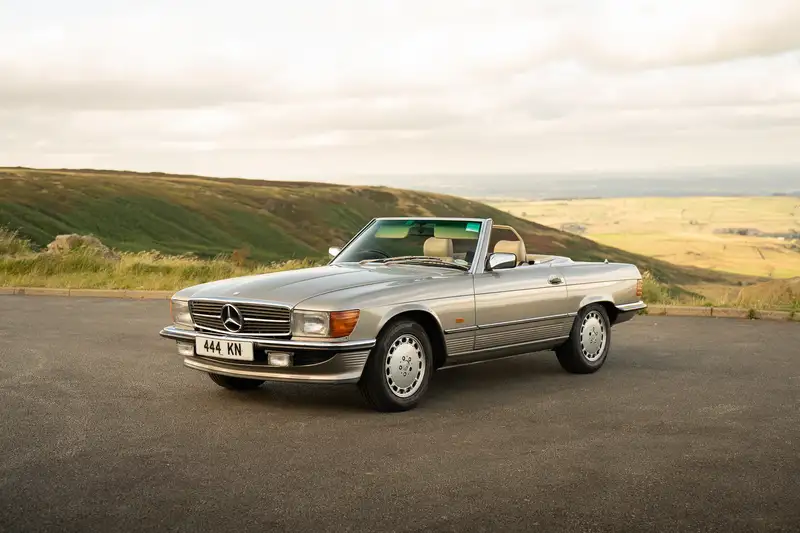 1989 Mercedes 300SL Automatic R107-Sold