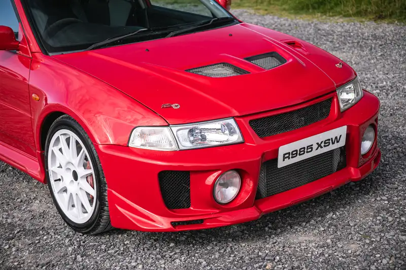 Iconic Auctioneers | 1998 Mitsubishi Lancer GSR Evo V -Sold