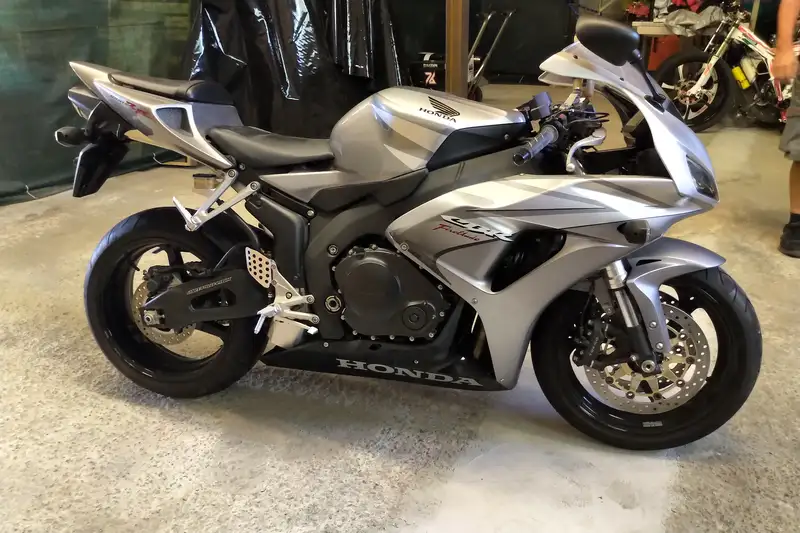 2006 Honda Fireblade CBR1000RR 998cc-Sold