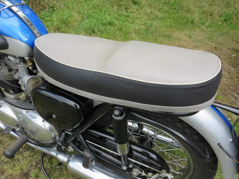 1961 Triumph T120 Bonneville 649cc-Sold