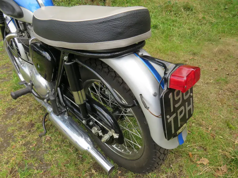 1961 Triumph T120 Bonneville 649cc-Sold
