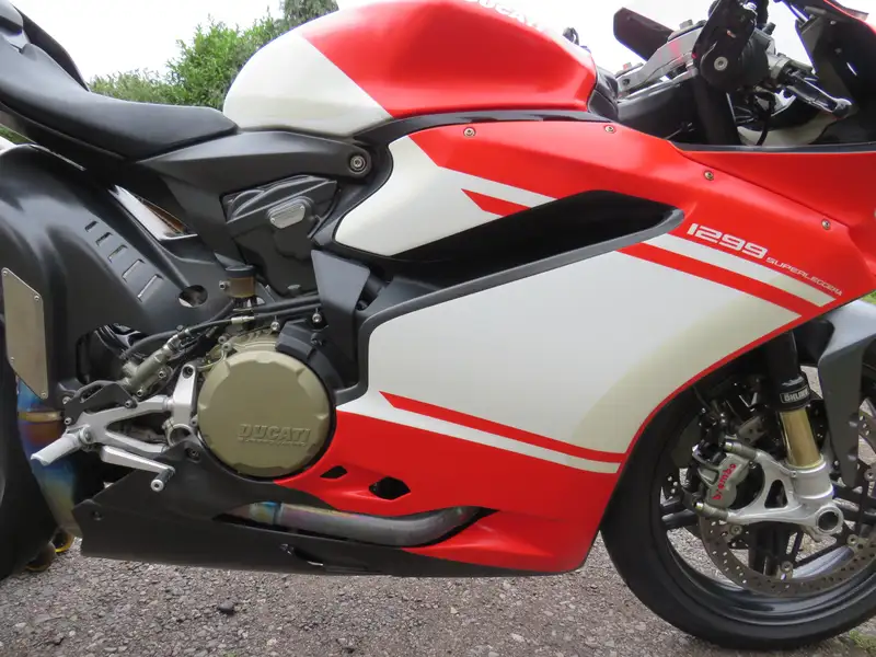 2017 Ducati 1299 Superleggera 1,285cc-Sold
