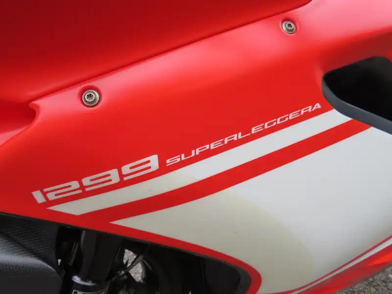 2017 Ducati 1299 Superleggera 1,285cc-Sold