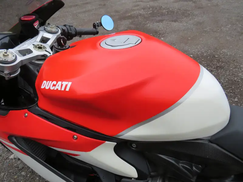 2017 Ducati 1299 Superleggera 1,285cc-Sold