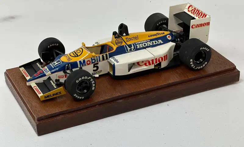 Hand-Made Model of Nigel Mansell's 1986 British GP-Winning W-For Sale