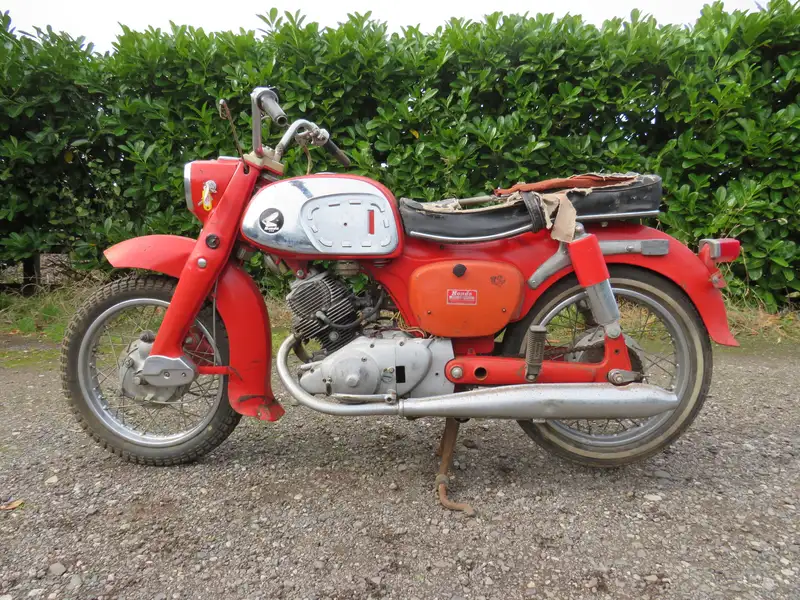 circa 1960 Honda CA95 Benly 150cc-Sold