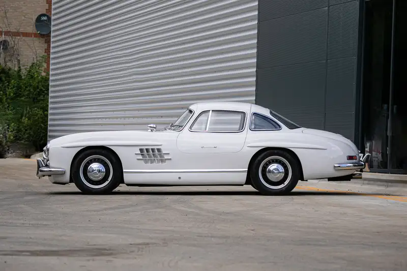 1963/2001 Mercedes-Benz 300SL Gullwing Re-creation-For Sale