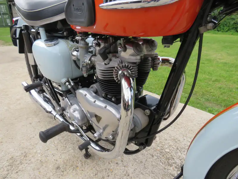 1959 Triumph T120 Boneville 649cc-Sold