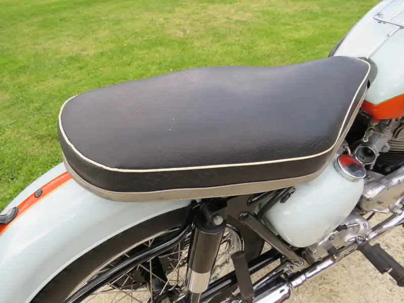 1959 Triumph T120 Boneville 649cc-Sold