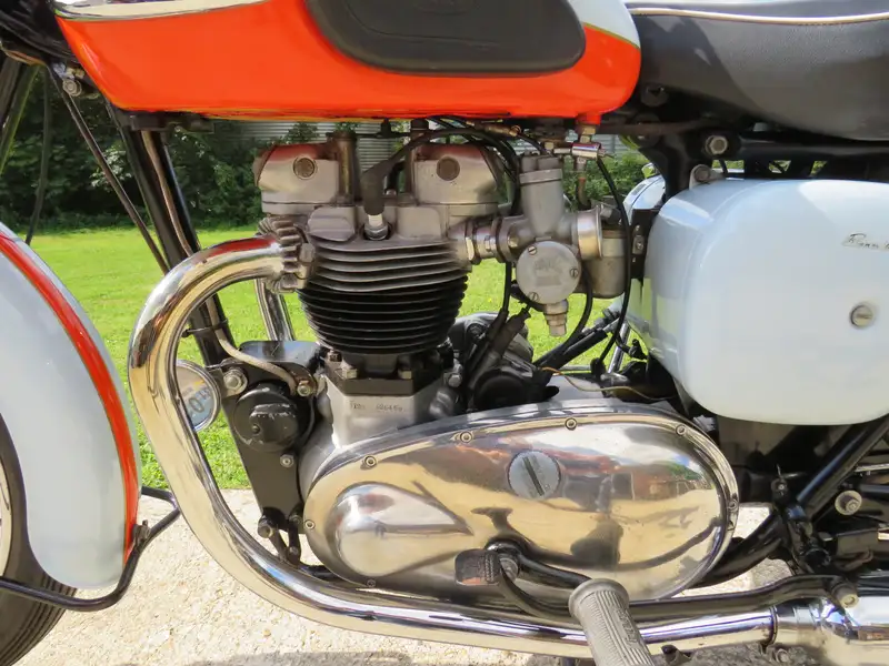 1959 Triumph T120 Bonneville 649cc-Sold