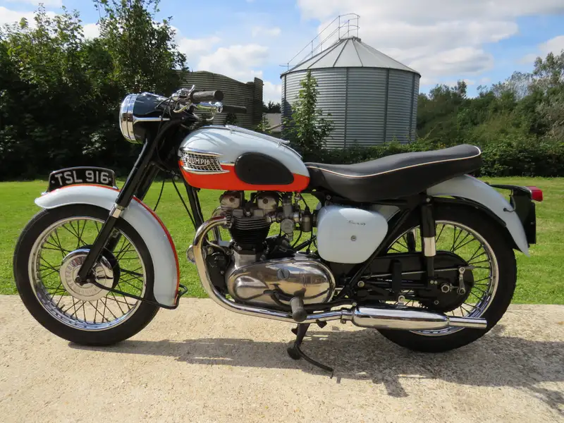 1959 Triumph T120 Bonneville 649cc-Sold