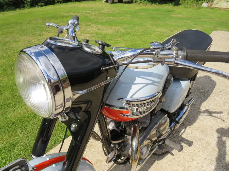 1959 Triumph T120 Bonneville 649cc-Sold