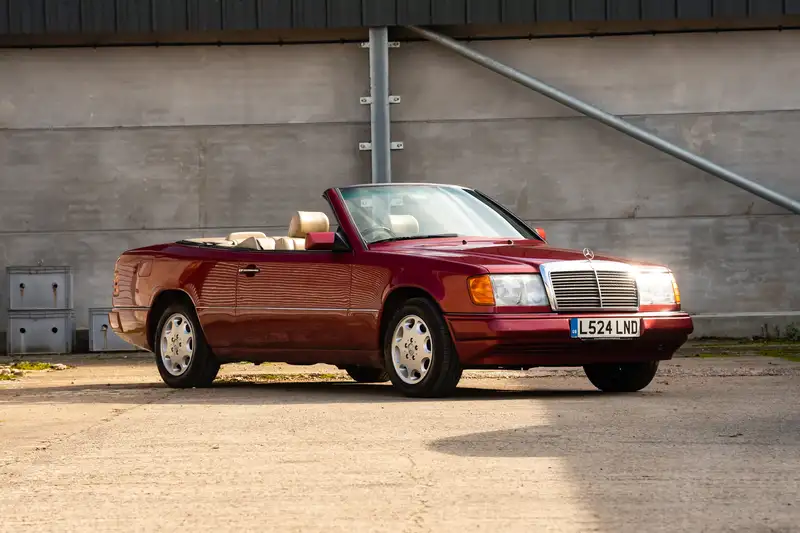 1993 Mercedes-Benz E320 Cabriolet (W124)-Sold