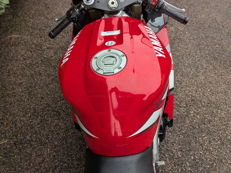 2001 Yamaha YZF-R1 998cc-For Sale