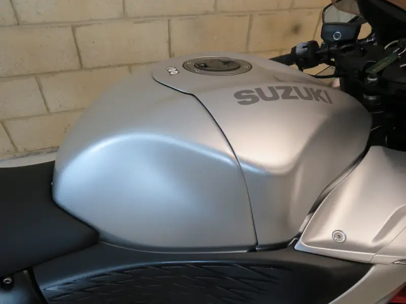 2021 Suzuki GSX1300 Hayabusa 1340cc-For Sale