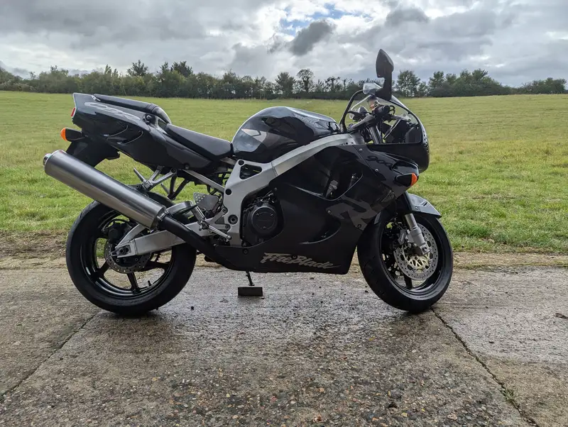 1997 Honda CBR900RR SC33 Fireblade 919cc-Sold