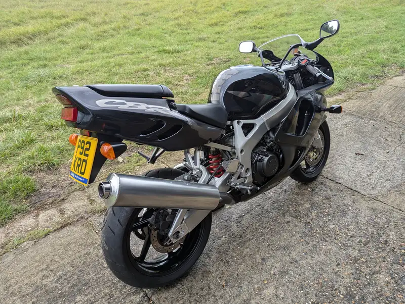 Iconic Auctioneers | 1997 Honda CBR900RR SC33 Fireblade 919cc-Sold