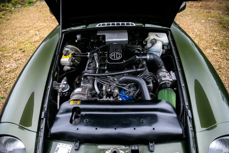 1995 MG RV8-Sold