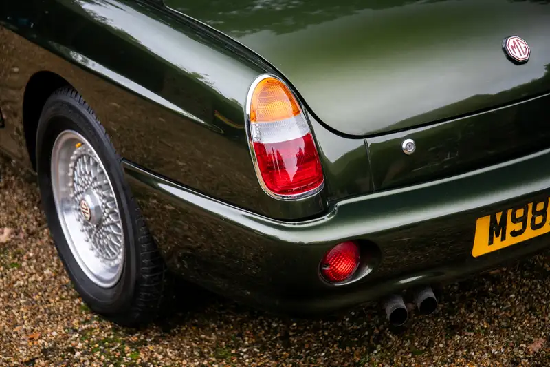 1995 MG RV8-Sold