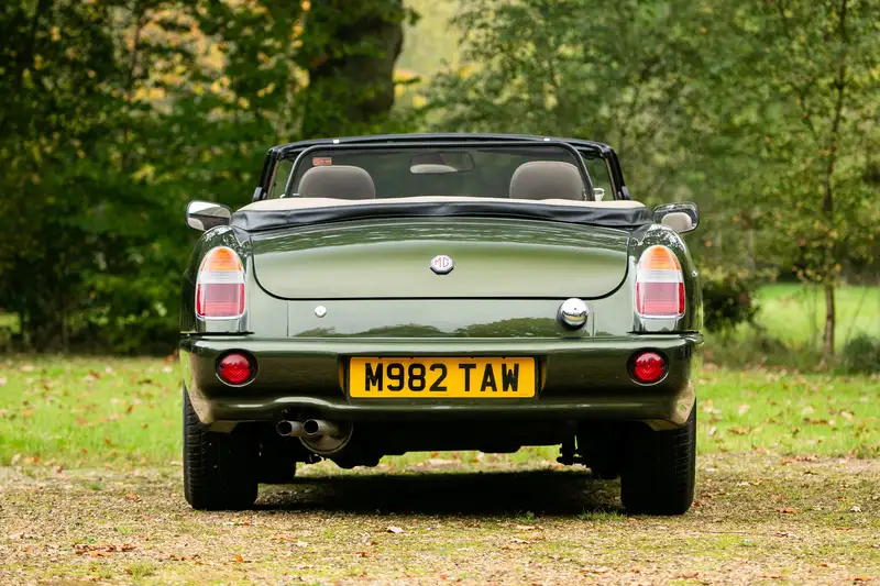 1995 MG RV8-Sold