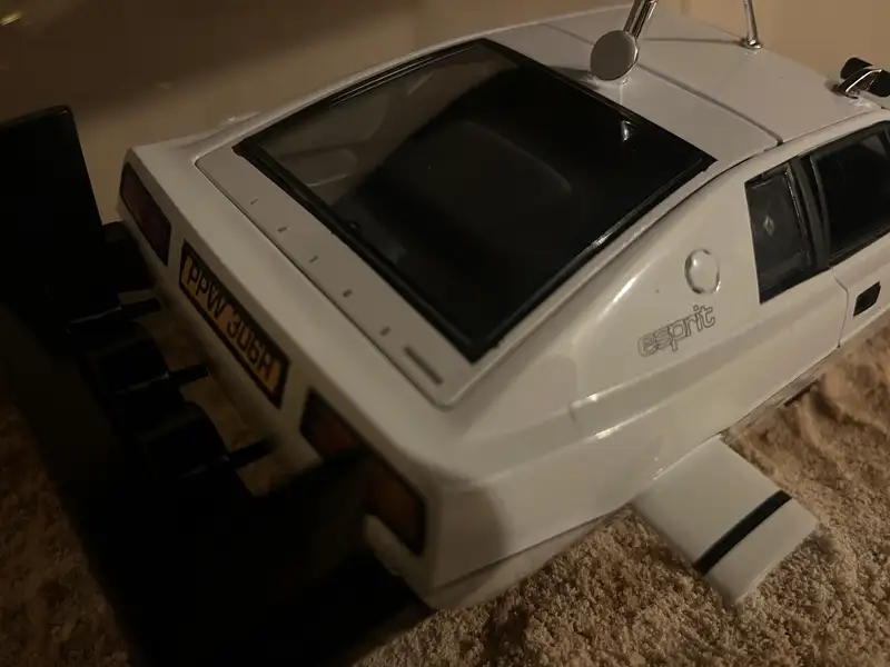 James Bond Diorama 1/18 Lotus Esprit - 