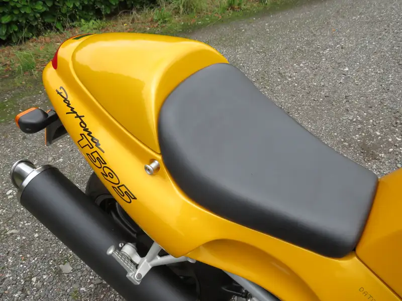 1997 Triumph T595 Daytona 955cc-Sold