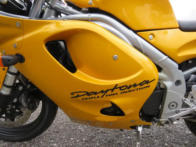1997 Triumph T595 Daytona 955cc-Sold