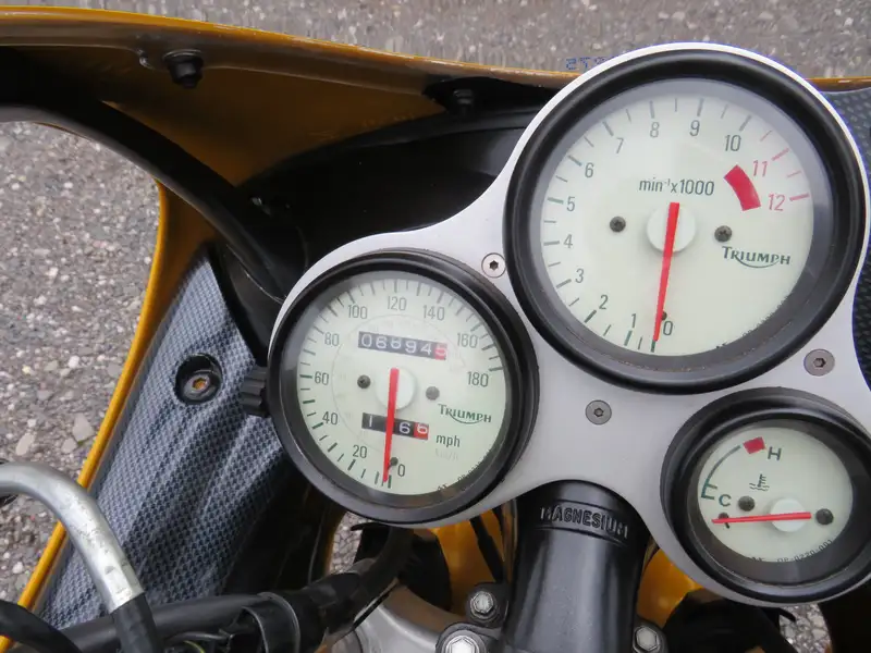 1997 Triumph T595 Daytona 955cc-Sold