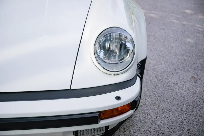 1987 Porsche 911 930 SuperSport SSE Cabriolet-Sold