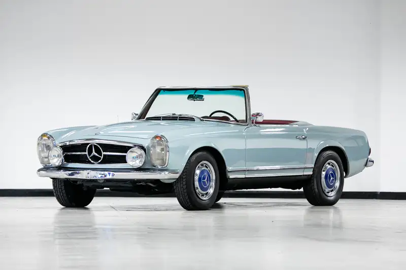 1966 Mercedes-Benz 230SL Pagoda-Sold