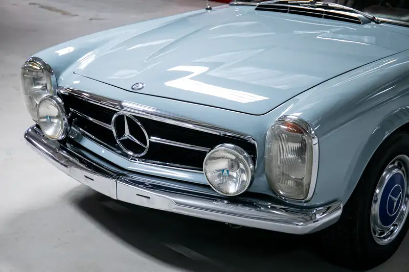 1966 Mercedes-Benz 230SL Pagoda-Sold