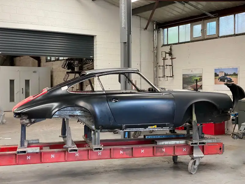 1975 Porsche 911 3.0 Carrera Coupé-Sold