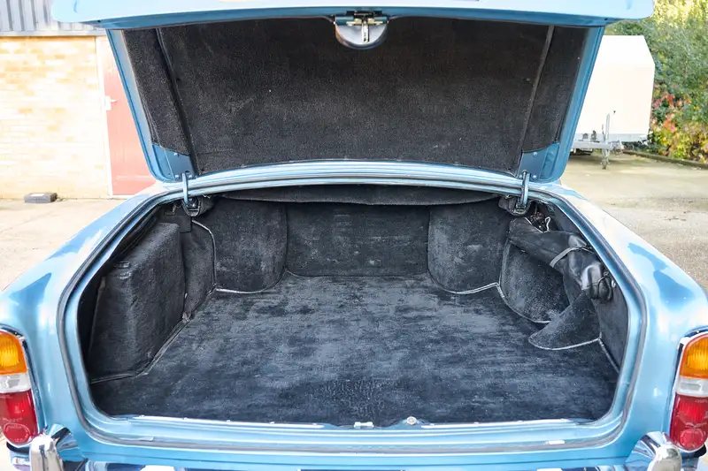 1975 Rolls-Royce Shadow-Sold